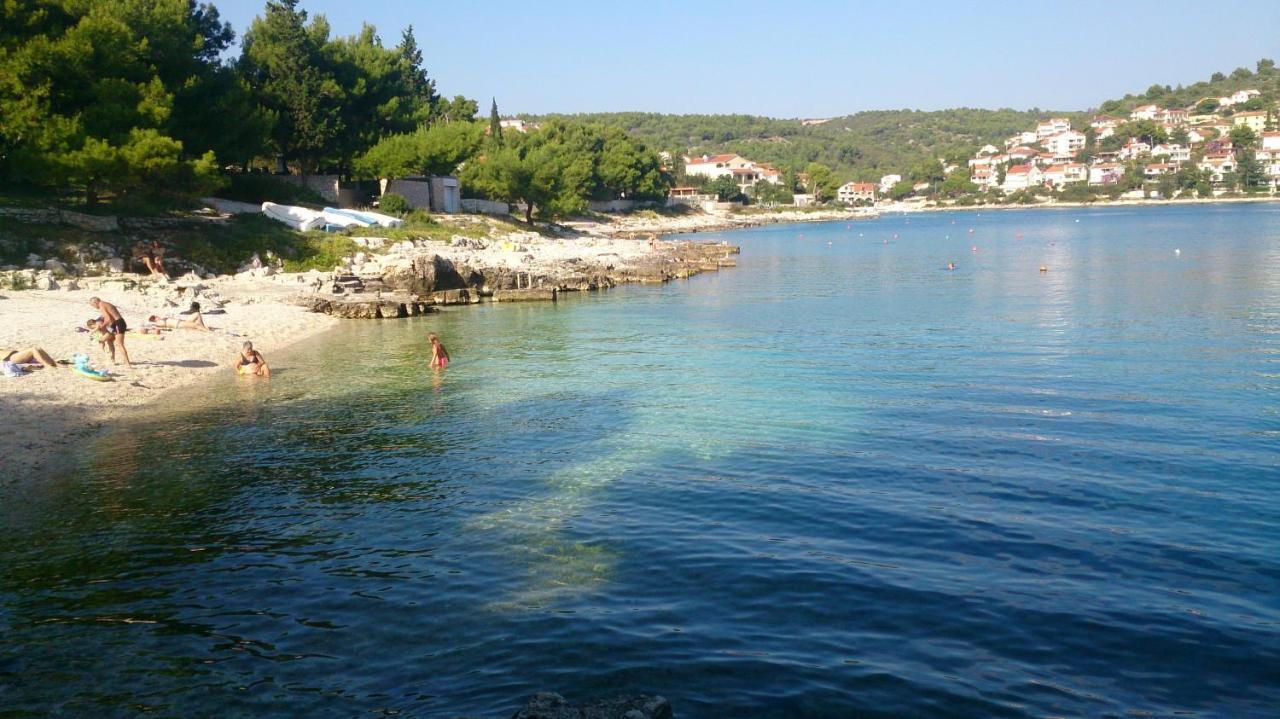 Apartments Toni Trogir Ruang foto